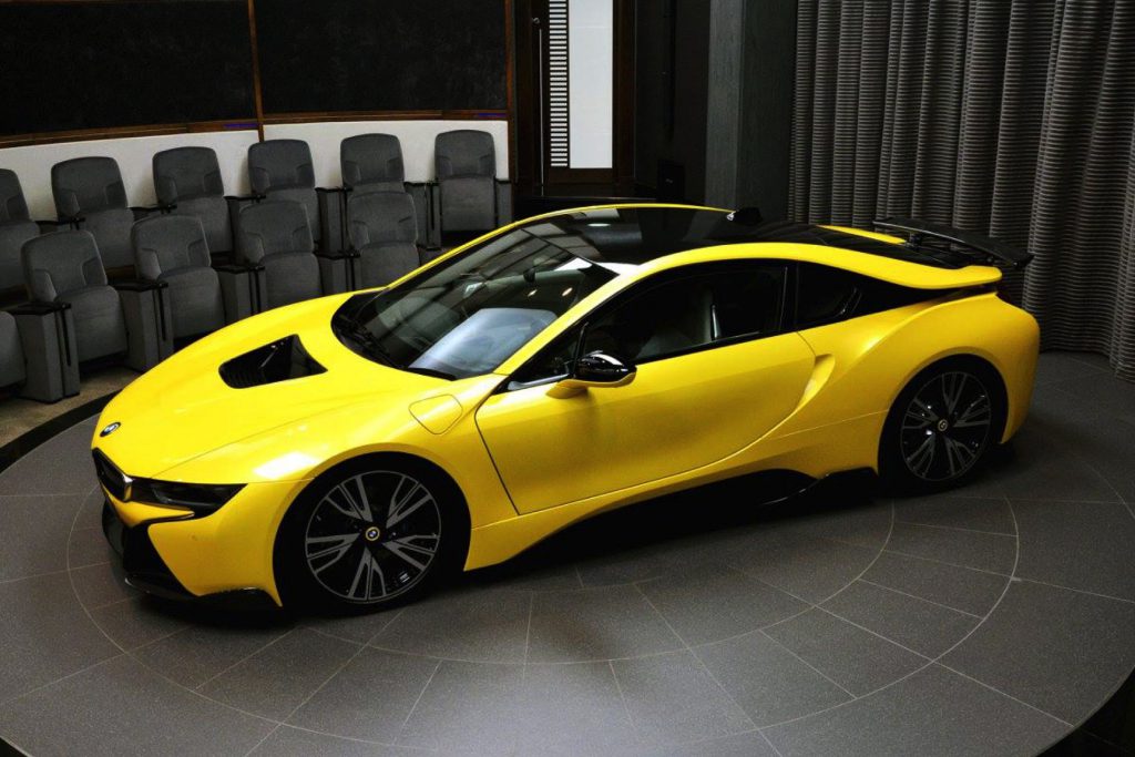 El BMW i8 en amarillo lava