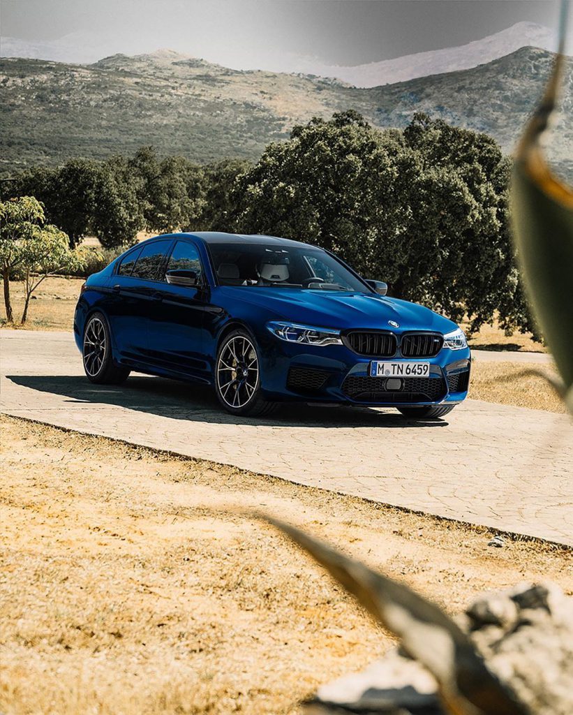 BMW M5 Competition acabado en el color especial Le Mans Blue