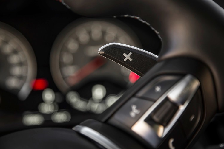 2015-bmw-m4-paddle-shifter