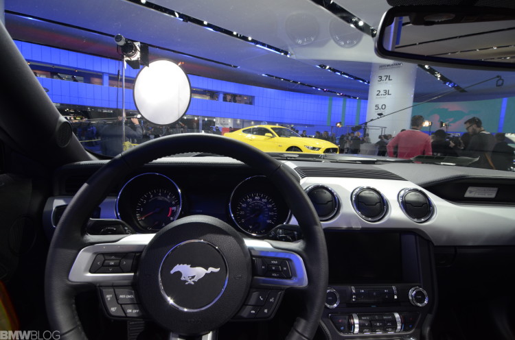 2015-mustang-detroit-auto-show-04