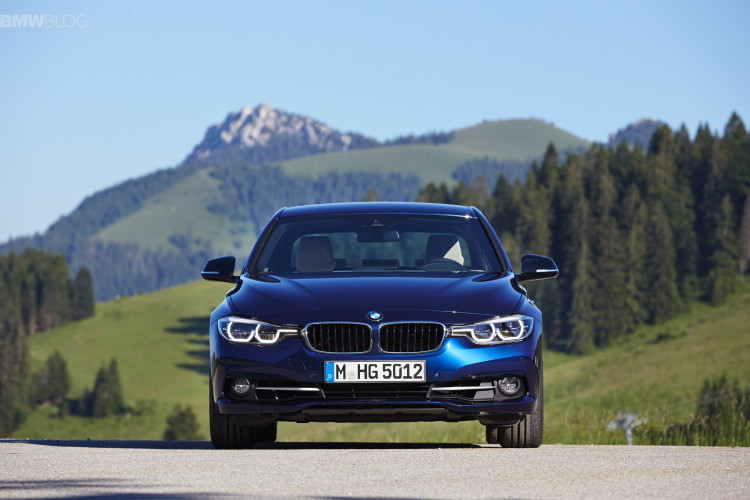 2016-bmw-340i-images-1900x1200-13