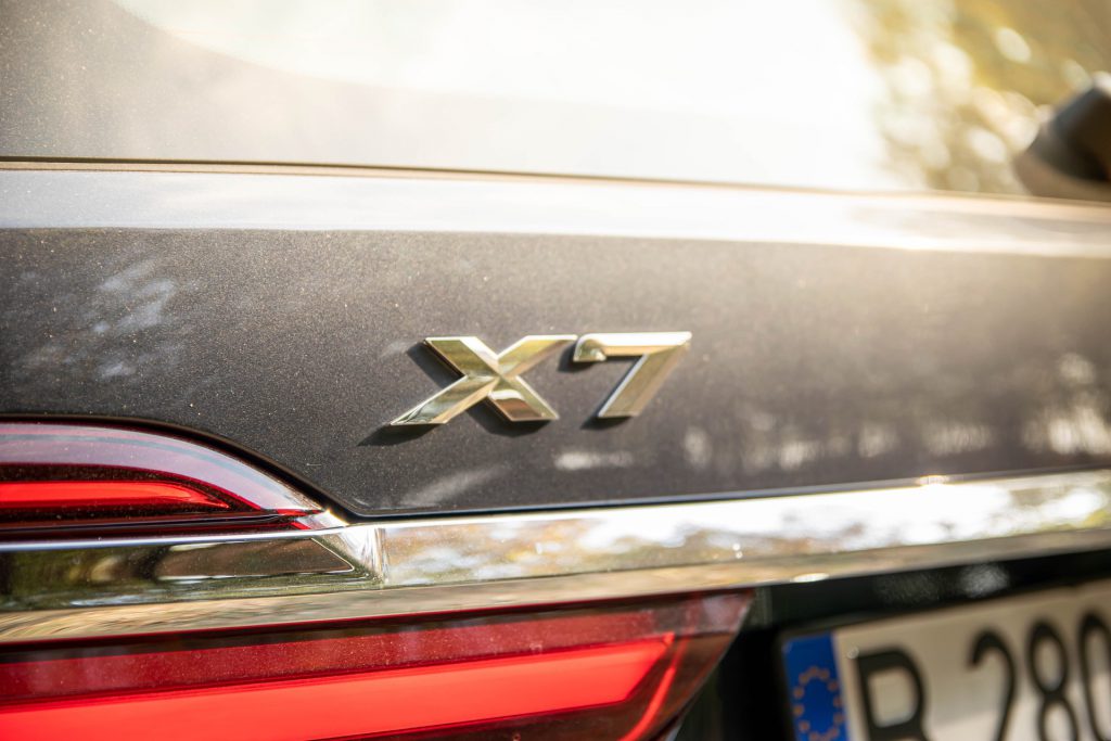BMW X7 xDrive40i Review lo prefiere al V8