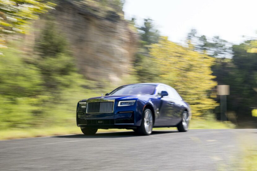 2021 rolls royce ghost salamanca azul 32 830x553