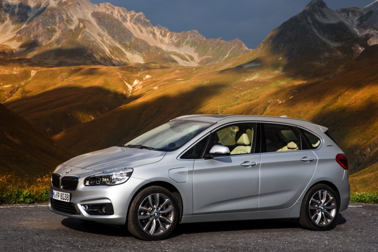 225xe active tourer imágenes 16 750x500
