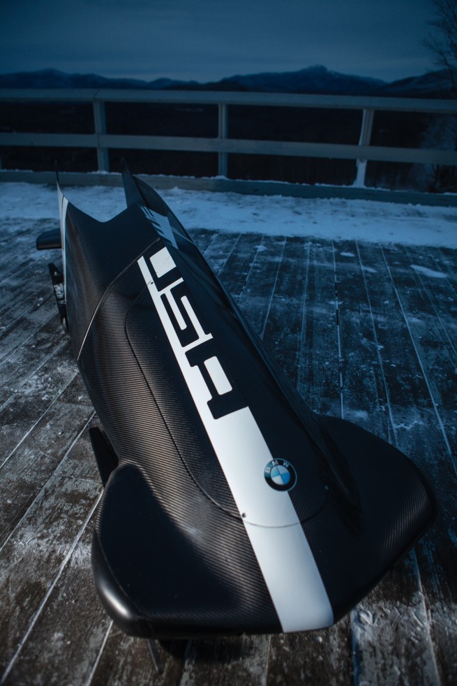 foto de trineo bmw bob 655x982