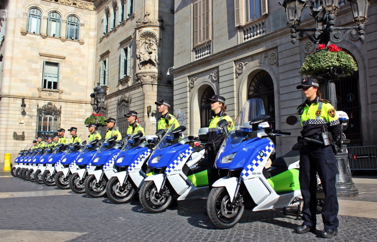 bmw c evolution barcelona police 02 750x482