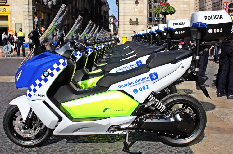 bmw c evolution barcelona police 06 750x497