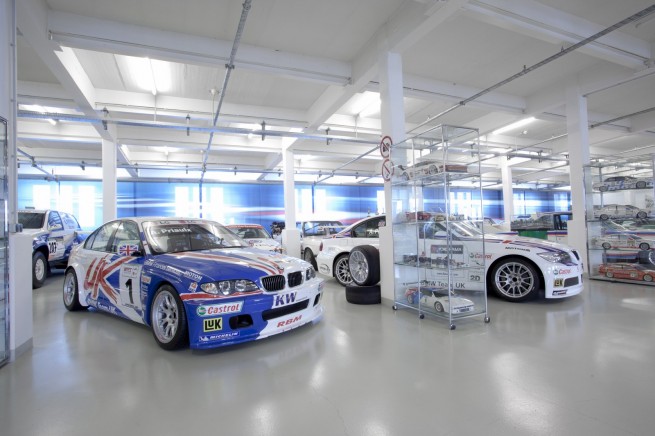 bmw classic 26 655x436