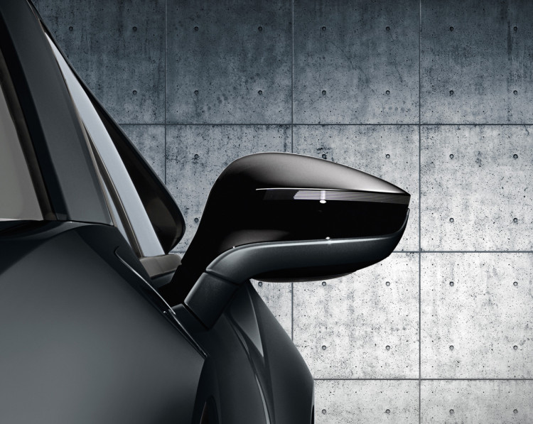 bmw i8 espejo lateral 750x597