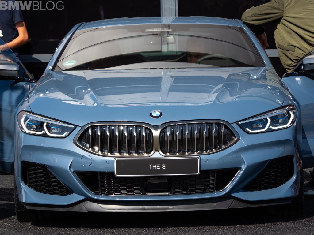 El BMW M850i xDrive tiene un precio de 125.700 euros y el 840d de 100.000 euros