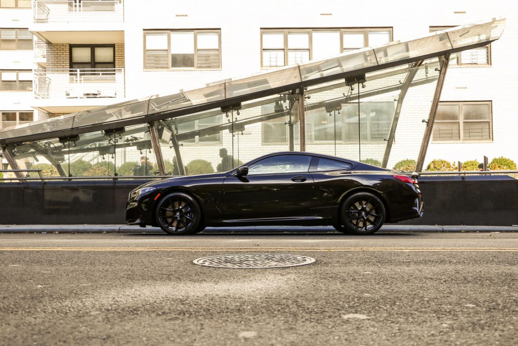 El BMW M850i Coupé brilla en una sesión de fotos en Nueva York