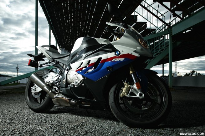 bmw s1000rr review 682 655x436