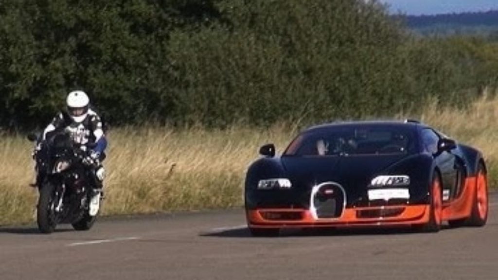 La BMW S 1000 RR se enfrenta a un Bugatti Veyron Grand Sport Vitesse