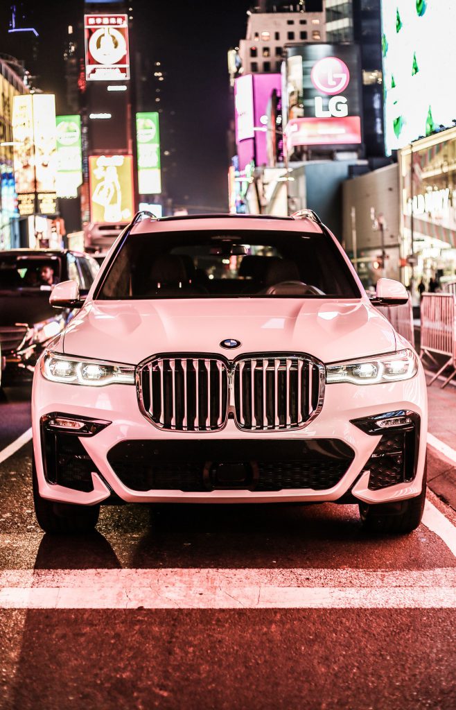 La sesión de fotos del BMW X7 en Nueva York es impresionante