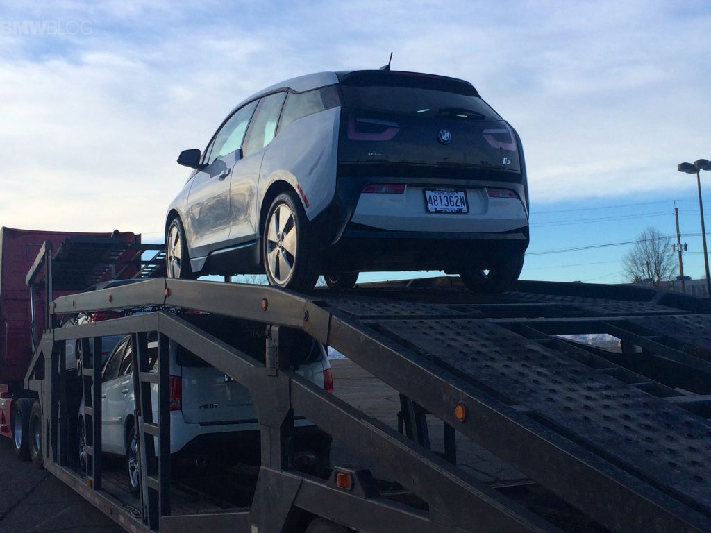 Cómo ahorrar dinero enviando su coche
