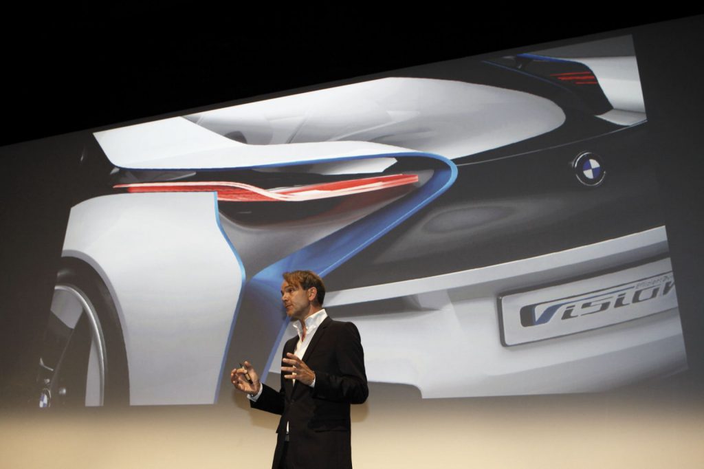 El jefe de diseño de BMW Group afirma que «la industria del automóvil se encuentra actualmente en una encrucijada»