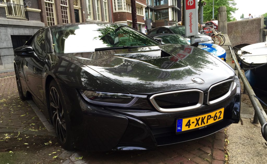 Ámsterdam adora sus coches eléctricos