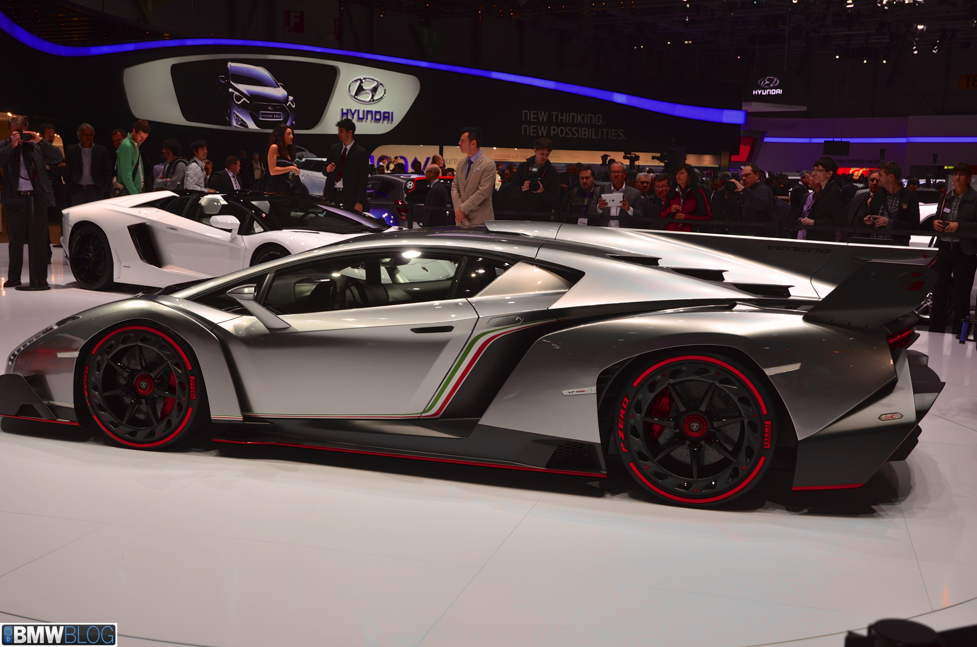 lamborghini veneno 01
