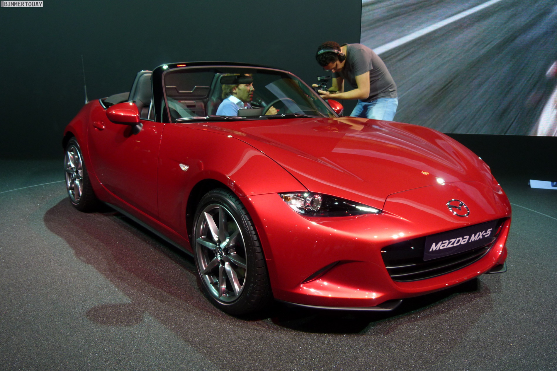 mazda mx5 paris motor show 1