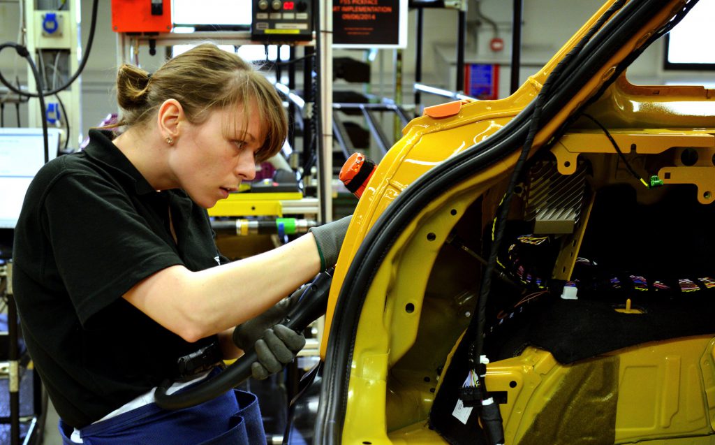 Los trabajadores de BMW Reino Unido aceptan una pensión revisada y ponen fin a la amenaza de huelga