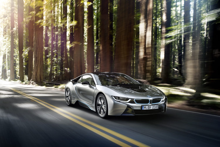 P90133047 highRes el bmw i8 09 2013 750x501