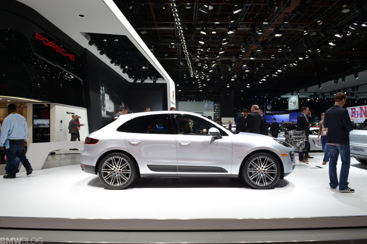 porsche macan detroit auto show 04 750x500