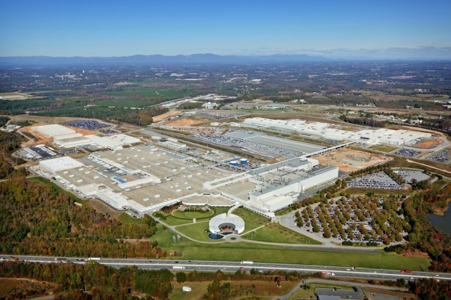 RETOUCH BMW Aerial Oct12 130 5MB 655x436