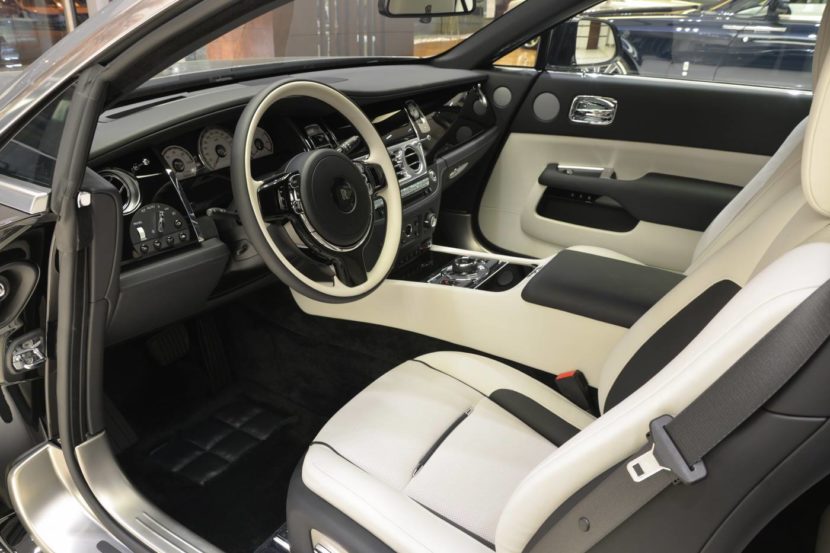 rr abu dhabi negro plata wraith 9 830x553