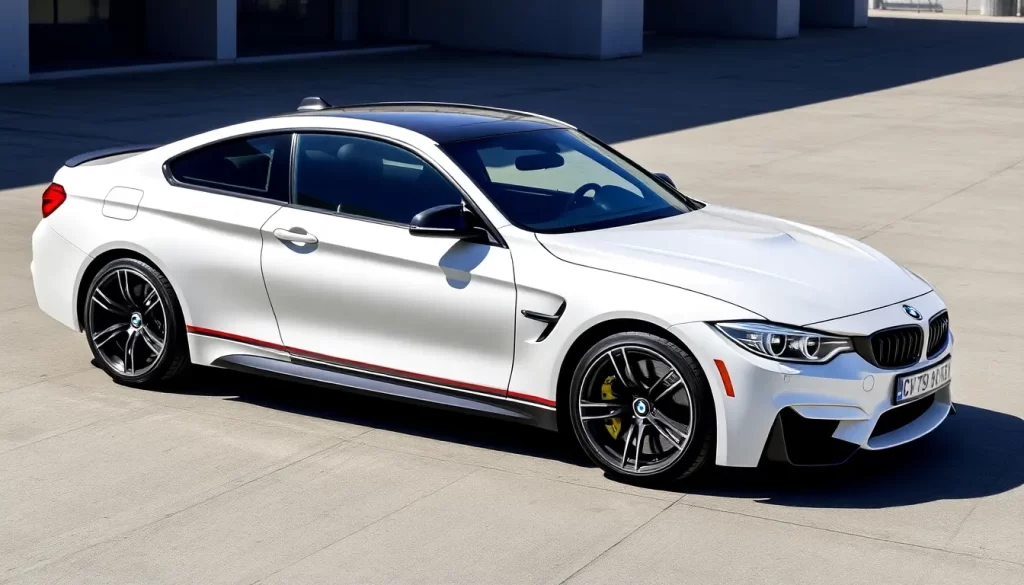 BMW M4 GTS 2016 en blanco alpino se subasta en Bring a Trailer
