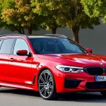 BMW M5 Touring destaca en rojo brillante de BMW Individual