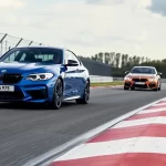 Nuevo BMW M135 acelera al máximo en la autopista alemana
